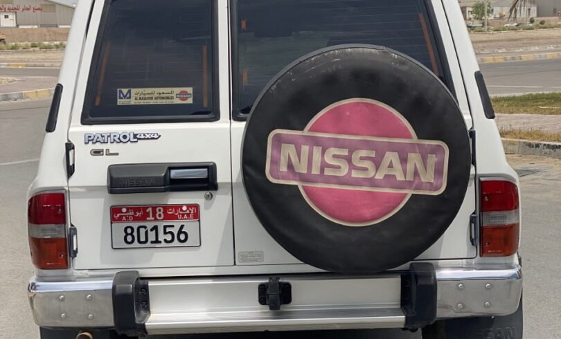 Nissan-patrol-Y60-20.jpg